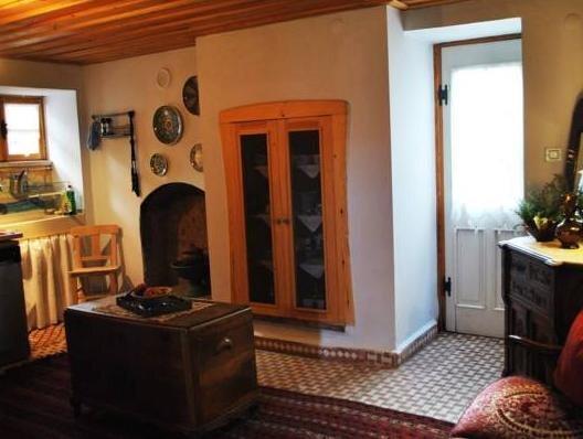 Айвалык: Florina House