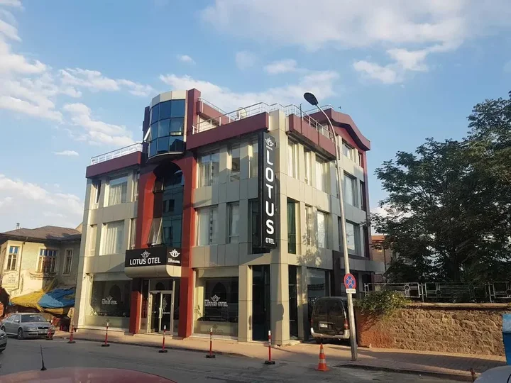Конья: Deluxe Hotel