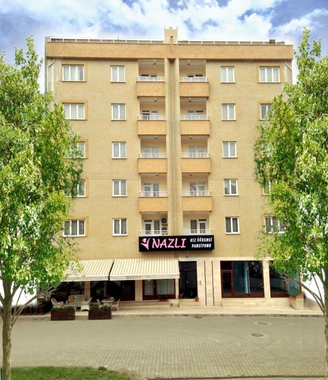 Трабзон: Nazli Apartment
