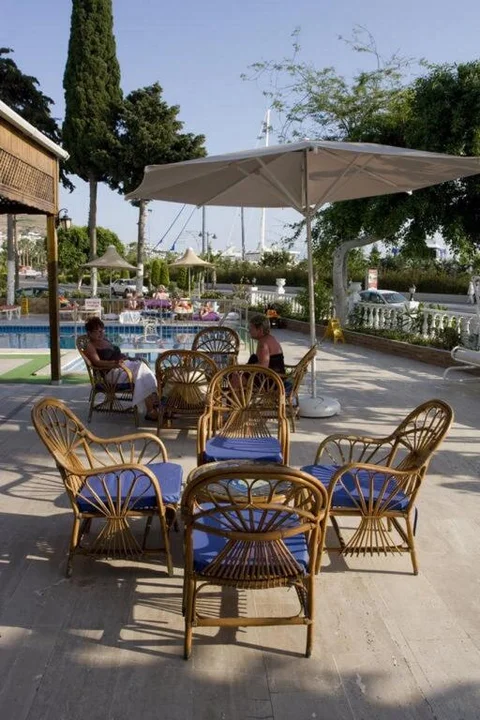 Тургутрейс: Irme Hotel