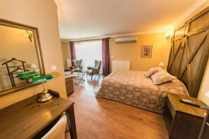 Бига: Edahan Hotel