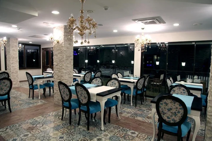 Бурхание: Divas Butik Hotel