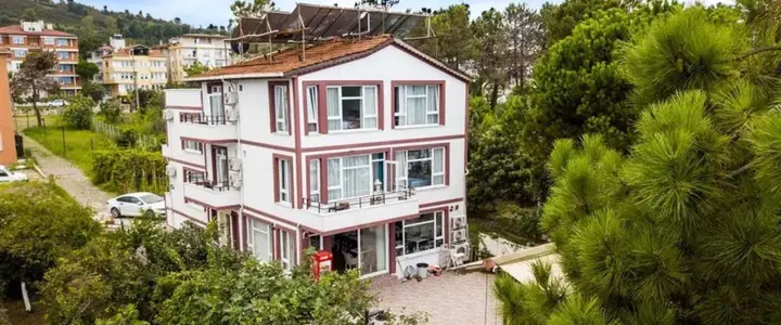 Унье: Sebile Hanim Sahil Otel