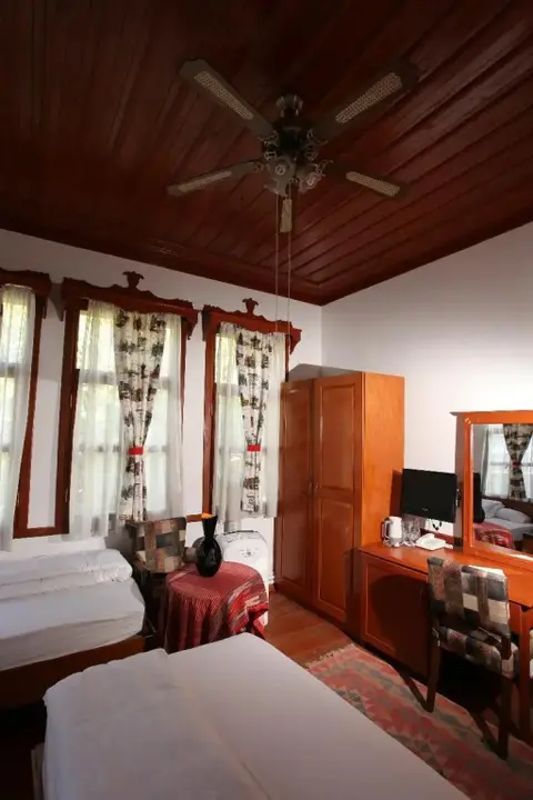 Унье: Sebile Hanim Sahil Otel