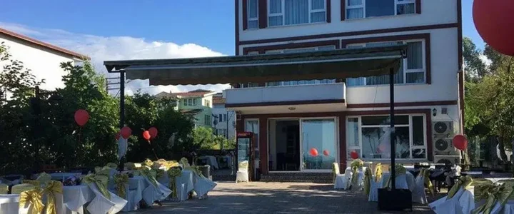 Унье: Sebile Hanim Sahil Otel