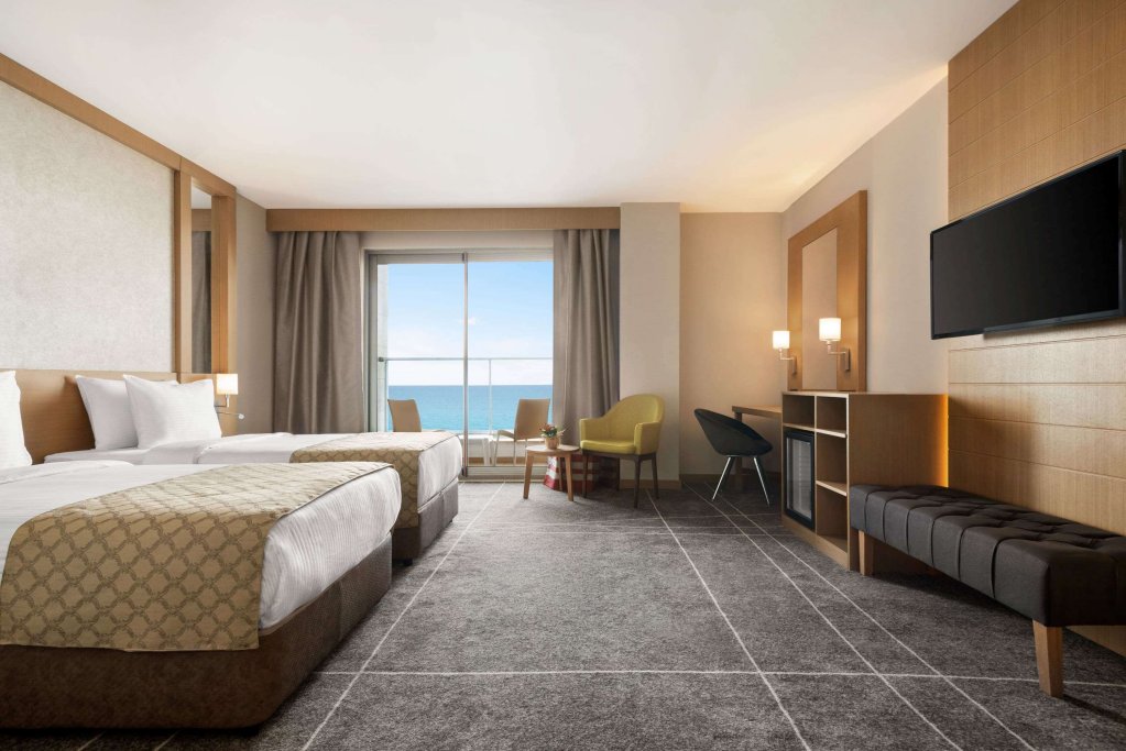 Унье: Ramada Resort by Wyndham Unye