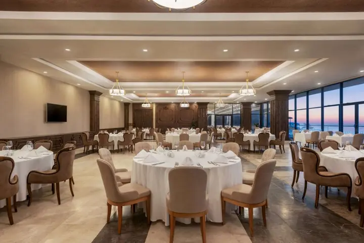Унье: Ramada Resort by Wyndham Unye