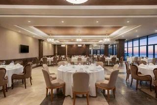 Унье: Ramada Resort by Wyndham Unye