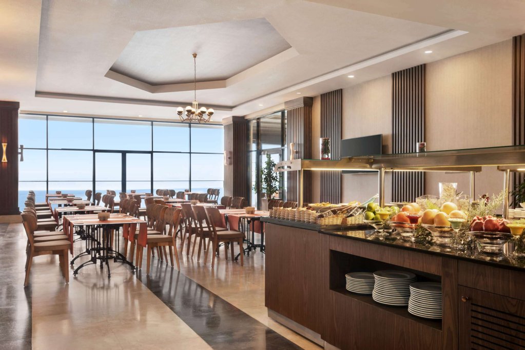 Унье: Ramada Resort by Wyndham Unye