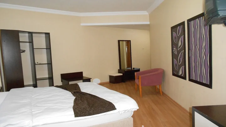Караман: Nas Hotel