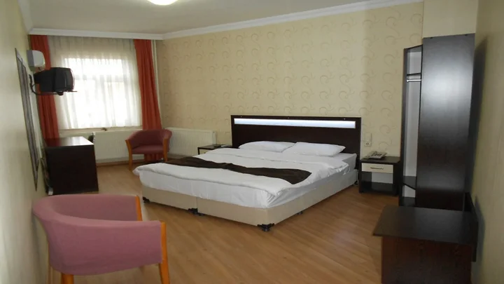 Караман: Nas Hotel