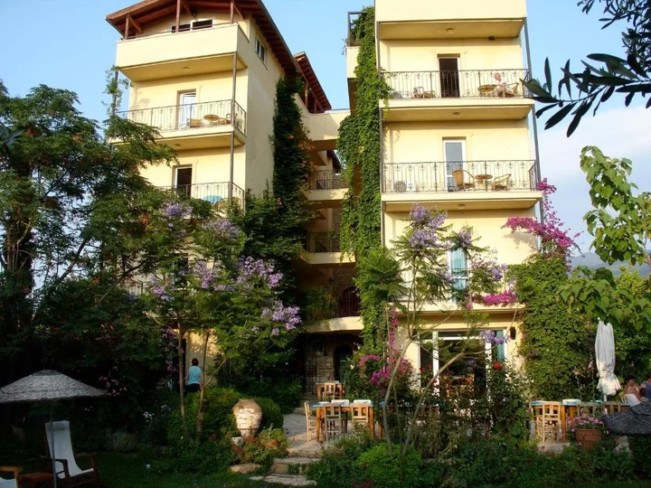 Гюзельчамлы: Emel Pension