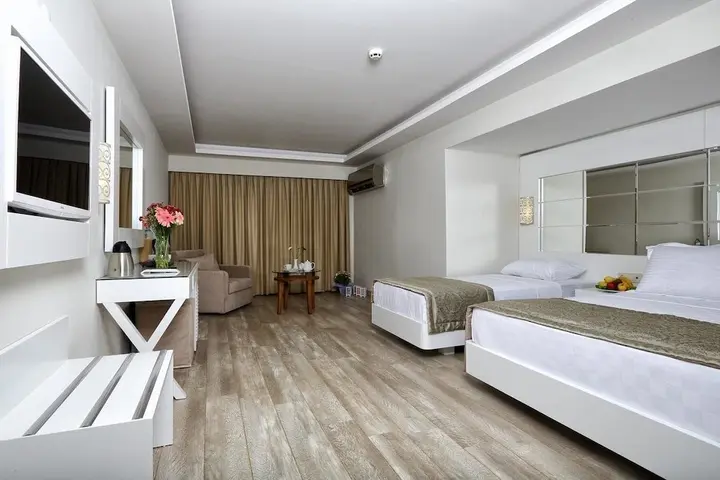 Турунч: Mavi Deniz Otel - All Inclusive