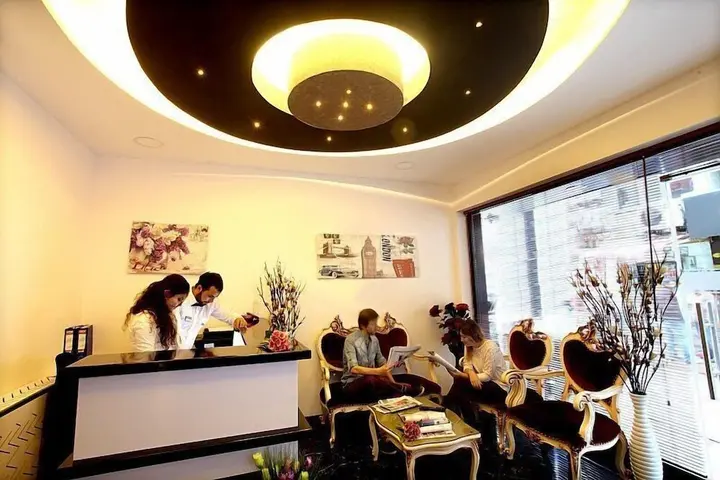 Унье: City Hotel