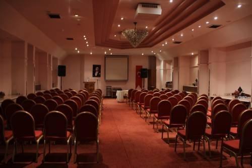 Болу: Koroglu Hotel Bolu