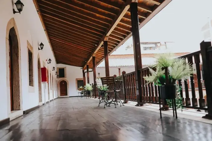 Айдын: Zi̇nci̇rli̇ Han Oteli̇