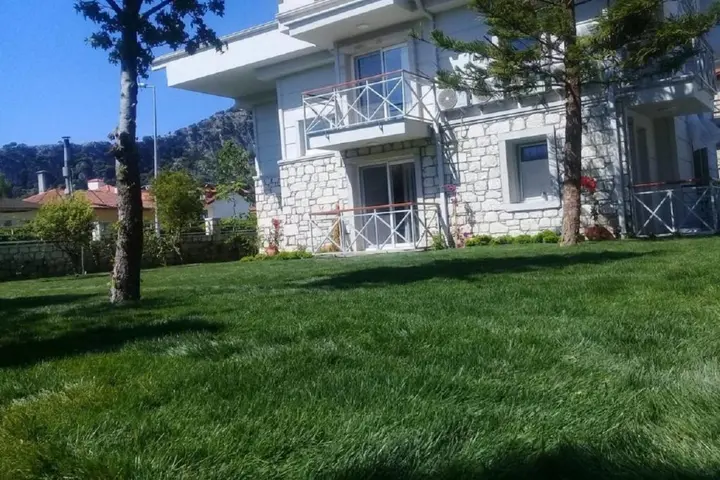 Дальян: Asena Motel