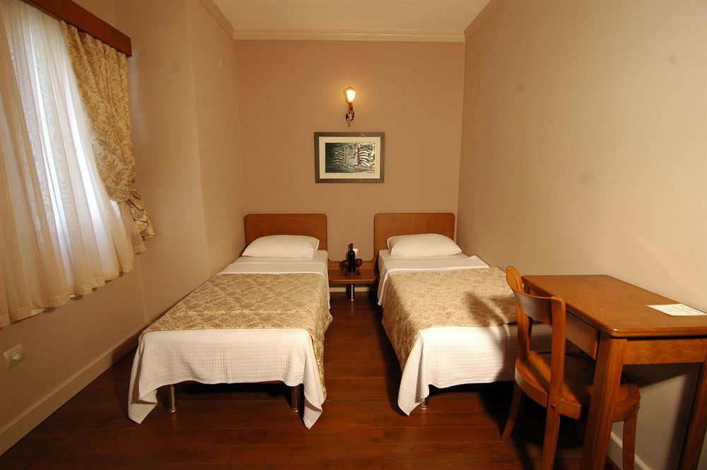 Бозджаада: Bozcaada Biz Otel