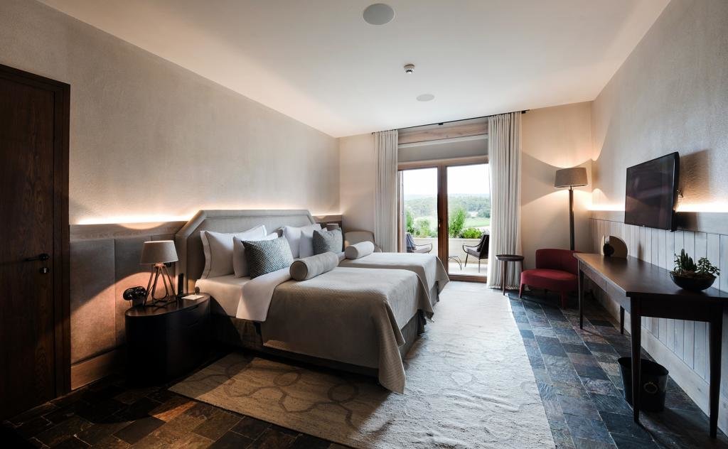 Гузеляли: Hotel Caeli