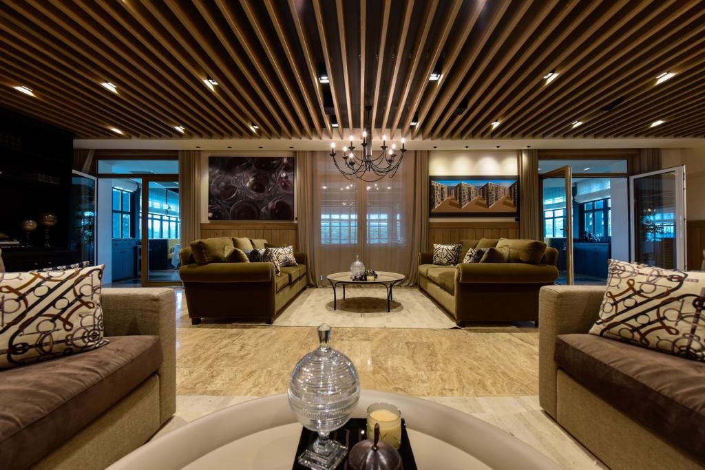 Гузеляли: Hotel Caeli
