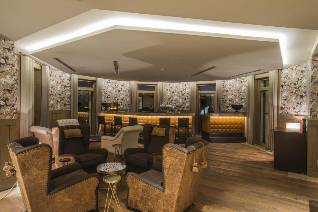 Гузеляли: Hotel Caeli