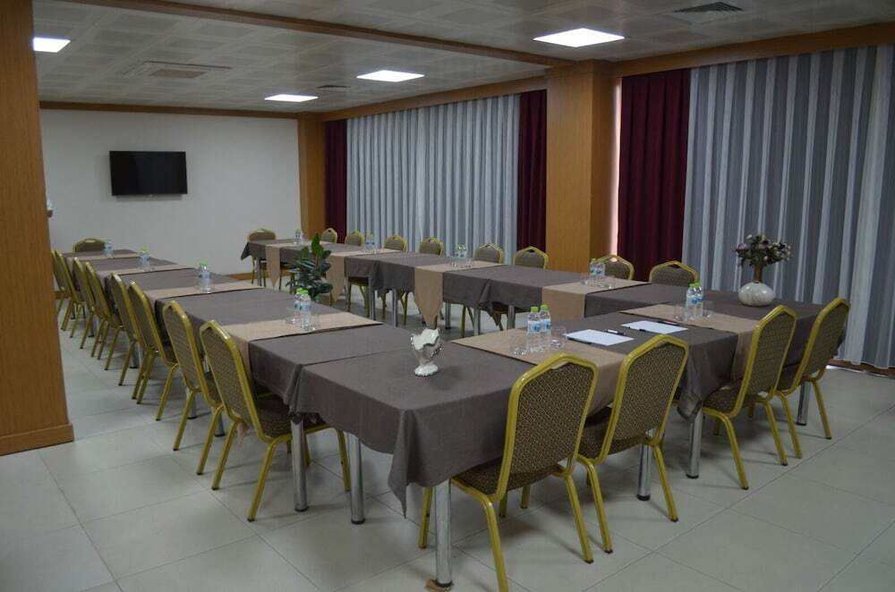 Дюздже: Quars Garden Hotel