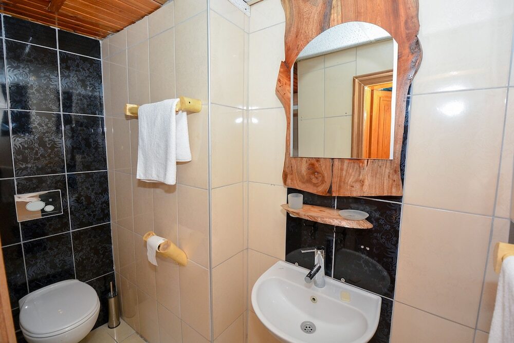 Анталья: Wood House
