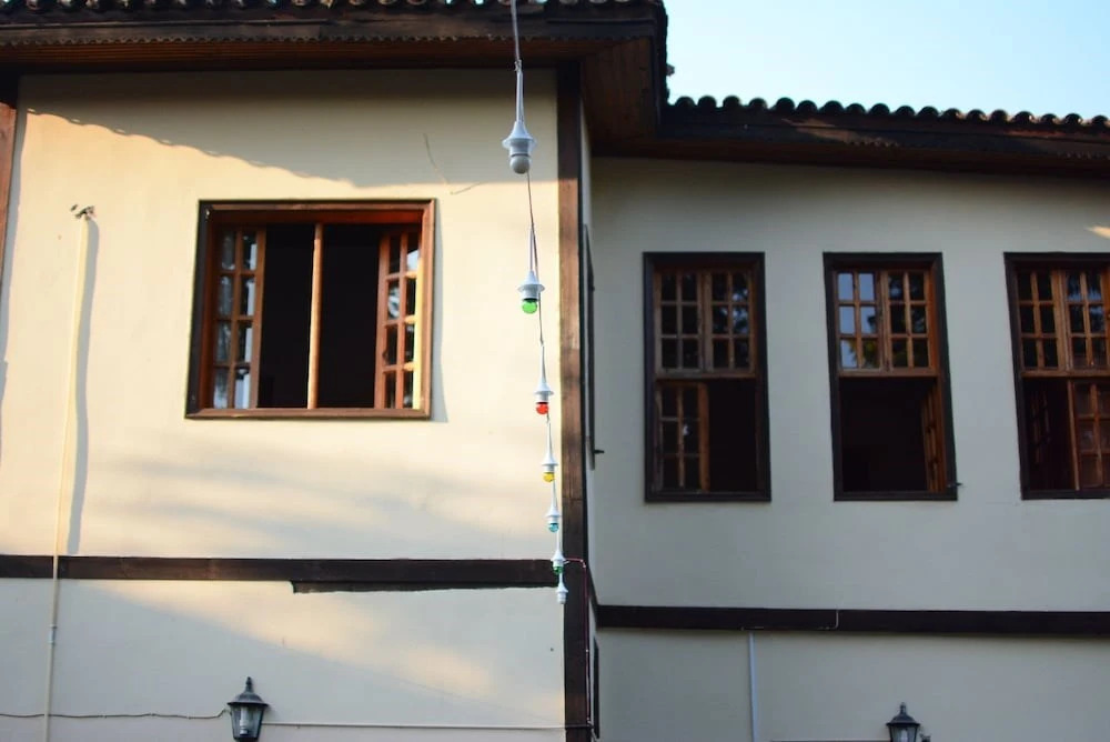 Анталья: Wood House