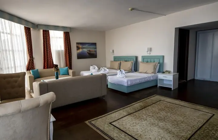 Урла: Siz İnn Otel