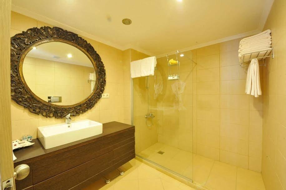 Торба: Casa DellArte Hotel of Arts & Leisure