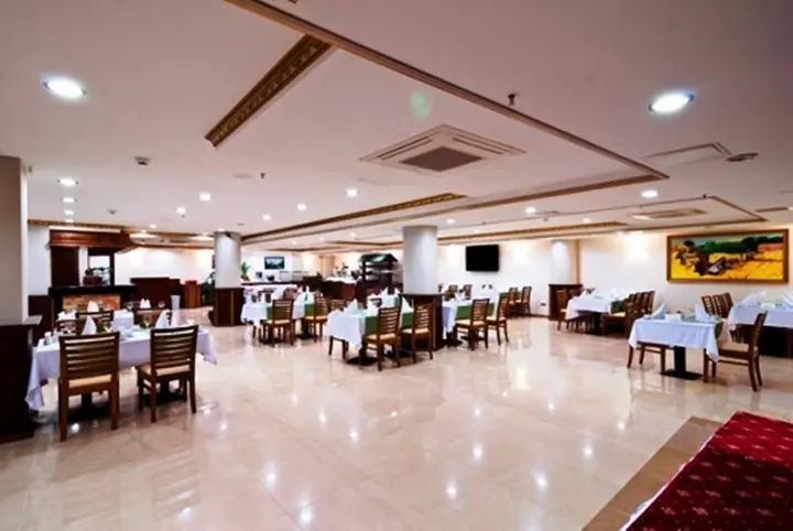 Мерсин: Yücesoy Liva Hotel Spa & Convention Center Mersin