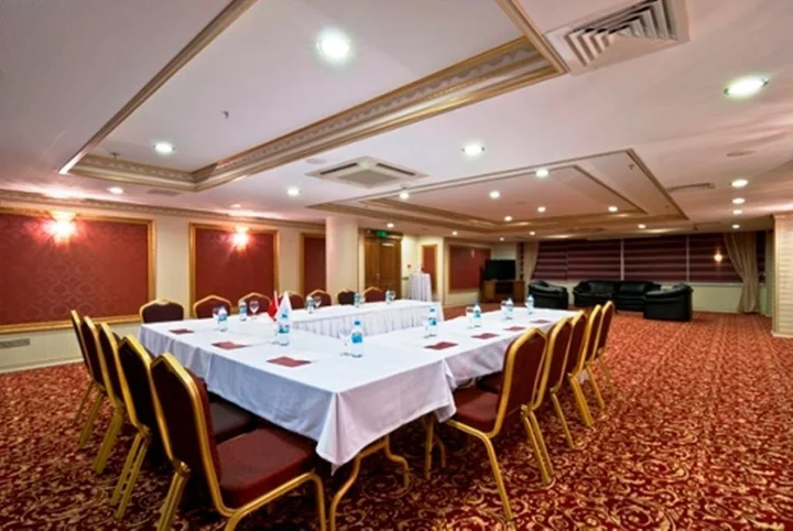 Мерсин: Yücesoy Liva Hotel Spa & Convention Center Mersin