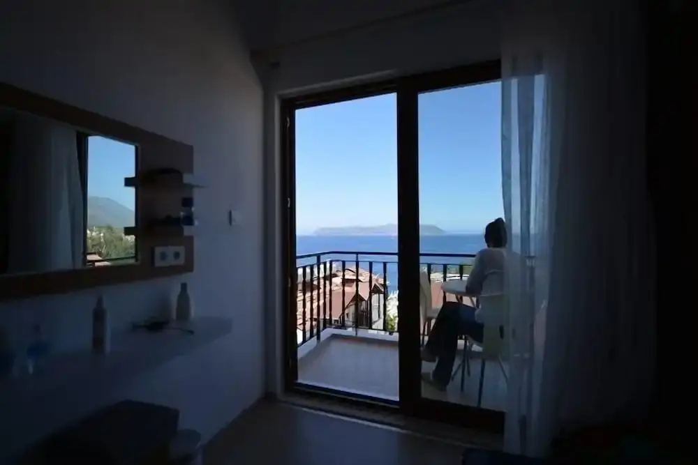 Каш: Talay Otel