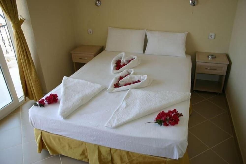 Каш: Talay Otel