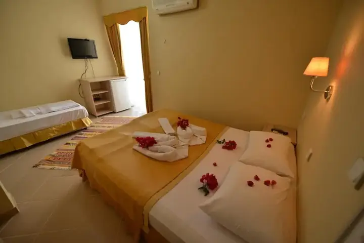 Каш: Talay Otel