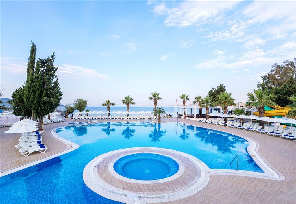 Бодрум: LABRANDA TMT Bodrum