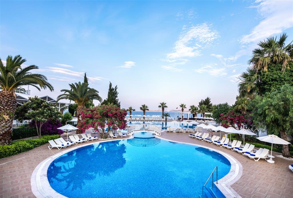 Бодрум: LABRANDA TMT Bodrum