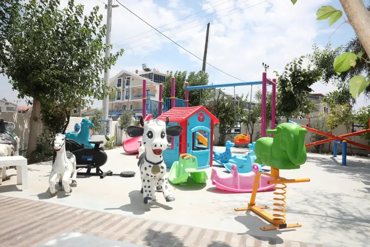 carousel image 0
