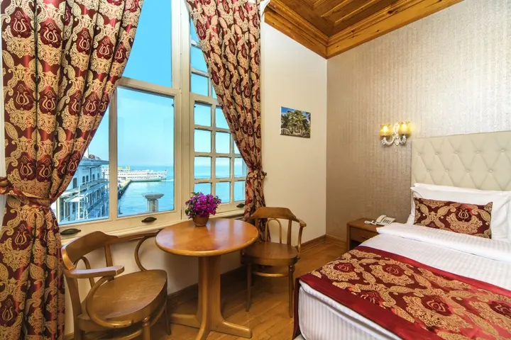 Бююкада: Mom Hotel