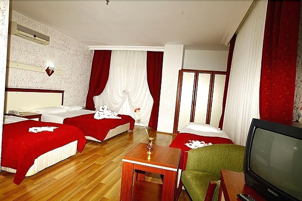 Бельдиби: Carelta Beach Hotel - All Inclusive
