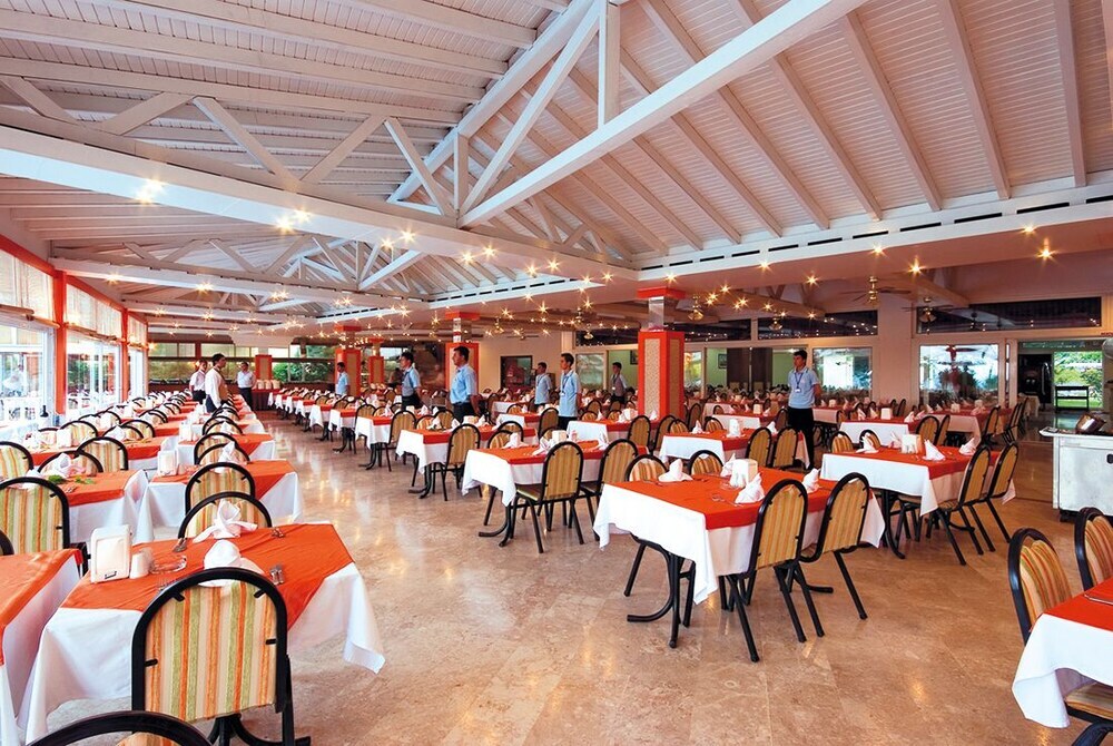 Бельдиби: Carelta Beach Hotel - All Inclusive