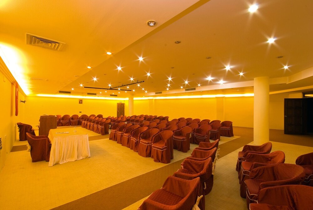 Бельдиби: Carelta Beach Hotel - All Inclusive