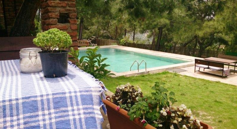 Шириндже: Kayserkaya Bungalows