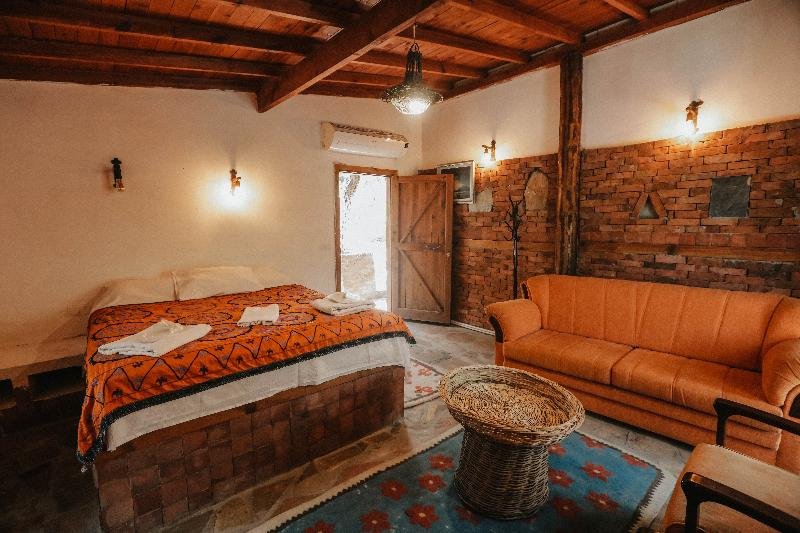 Шириндже: Kayserkaya Bungalows