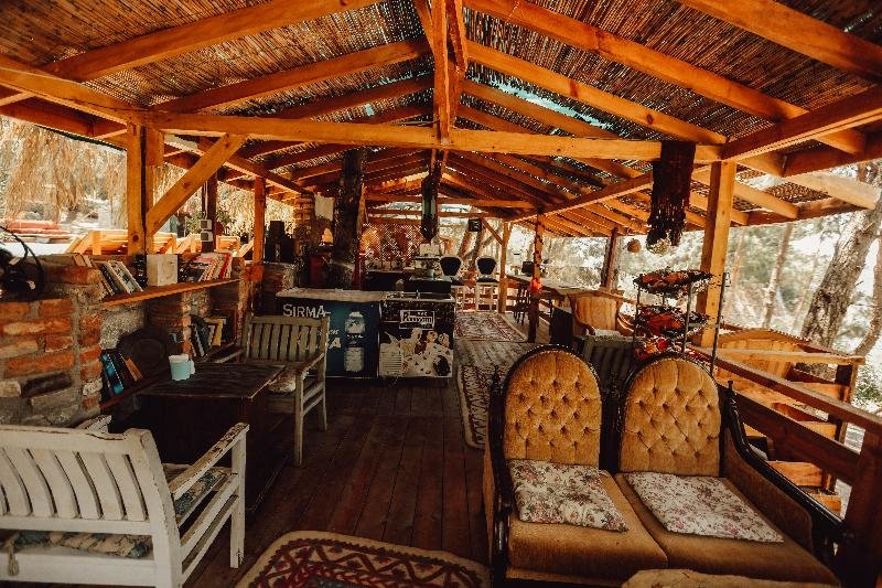 Шириндже: Kayserkaya Bungalows