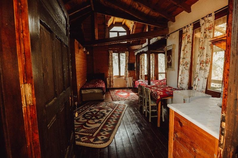 Шириндже: Kayserkaya Bungalows