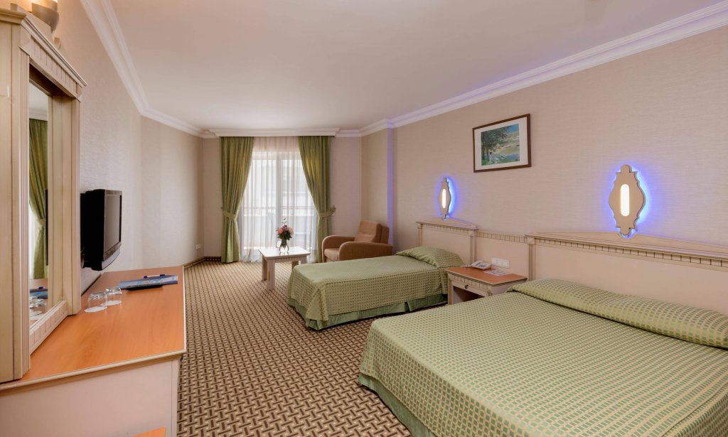 Окурджалар: Holiday Park Resort