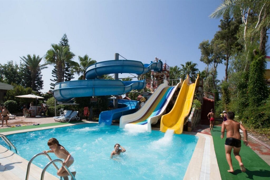 Окурджалар: Holiday Park Resort