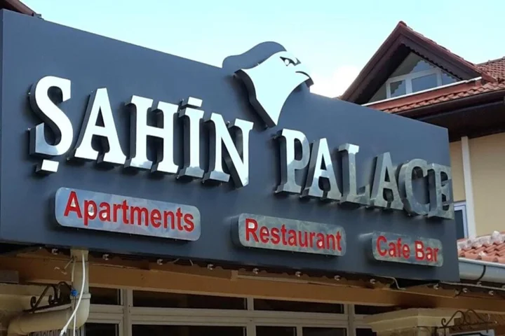 Мармарис: Sahin Palace