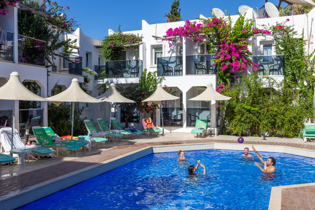 Бодрум: The Hello Hotel - All Inclusive